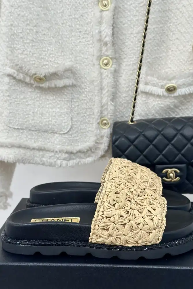 hype Chanel Slippers