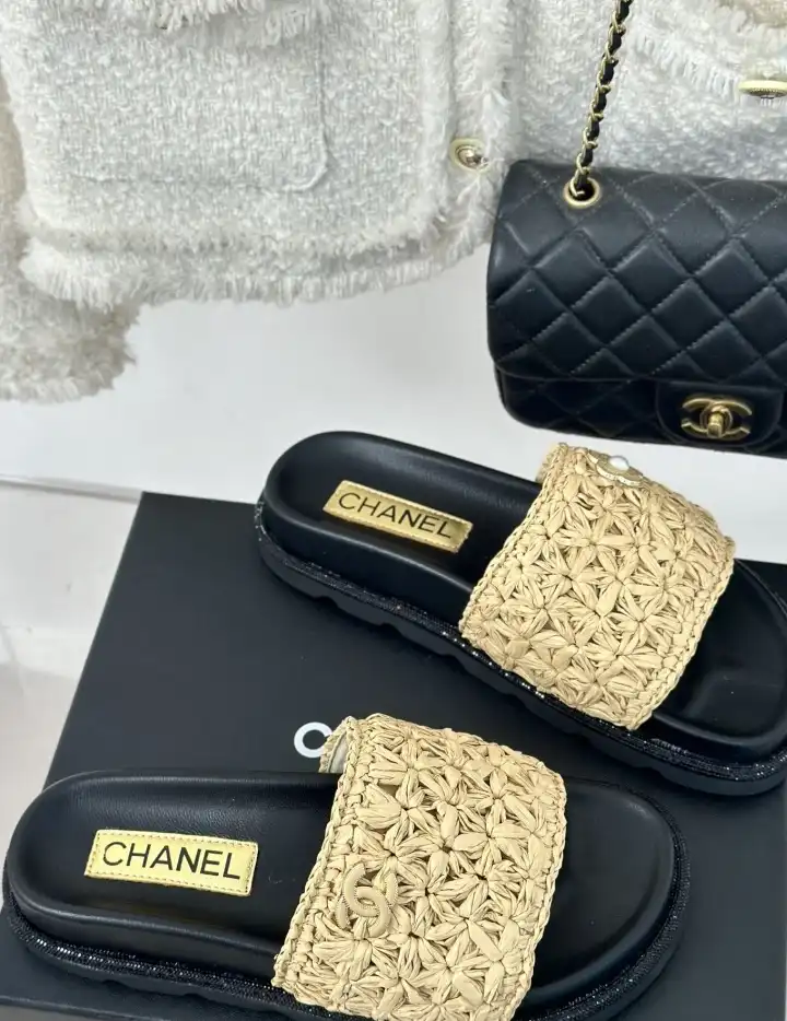 hype Chanel Slippers