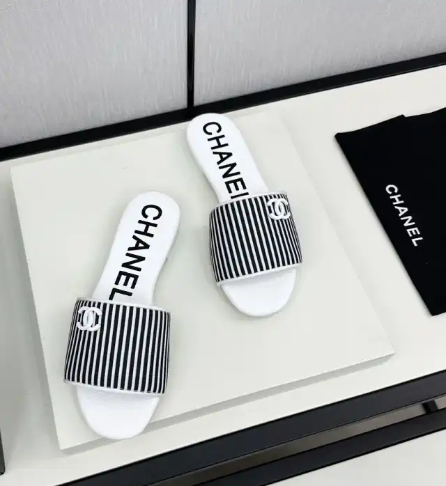 hype Chanel Slippers