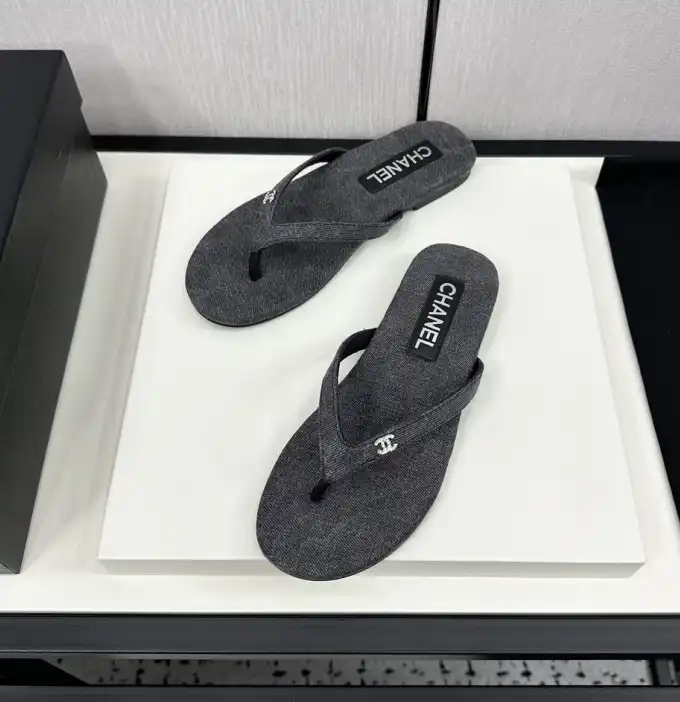 hype Chanel Slippers