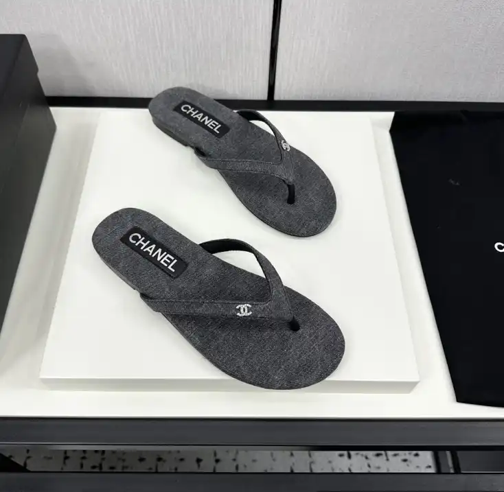 hype Chanel Slippers