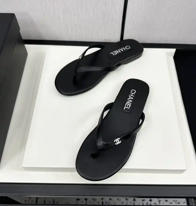 hype Chanel Slippers