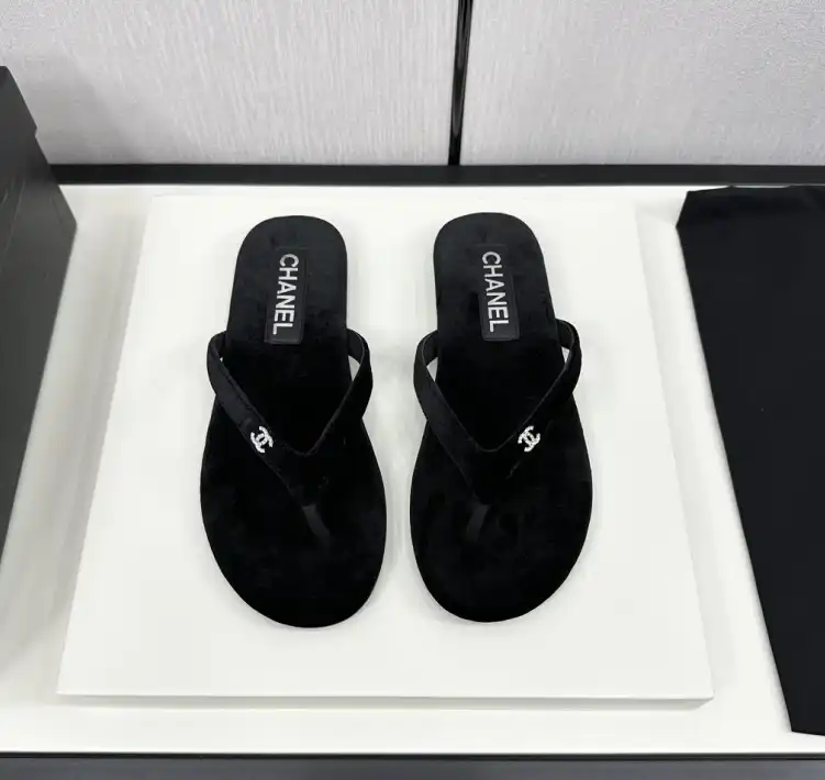 hype Chanel Slippers