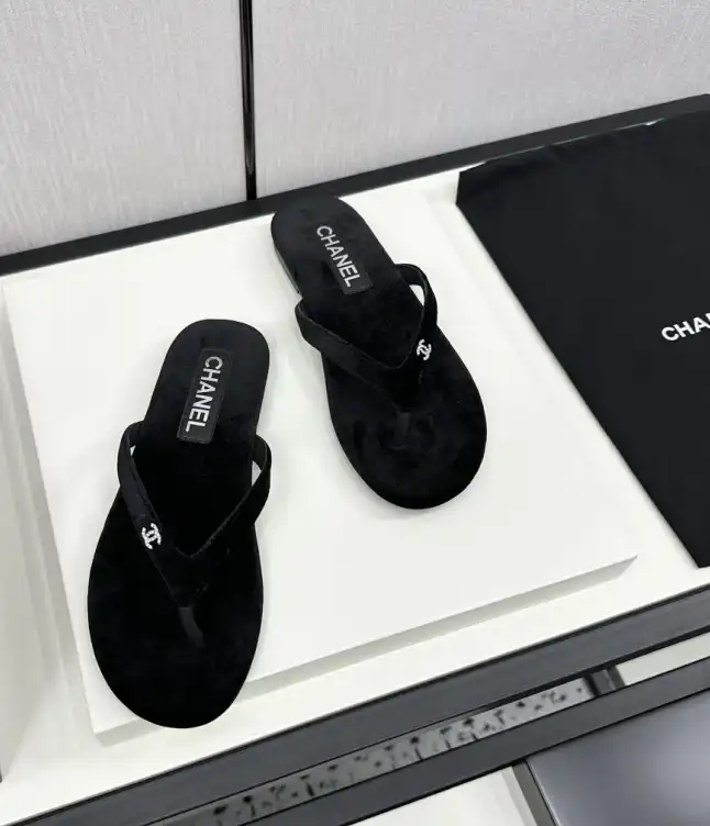 hype Chanel Slippers