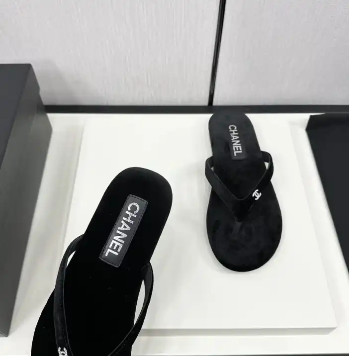 hype Chanel Slippers