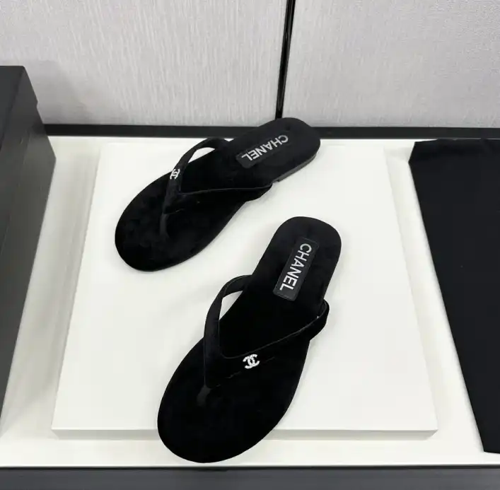 hype Chanel Slippers