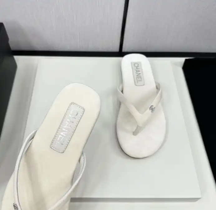 hype Chanel Slippers