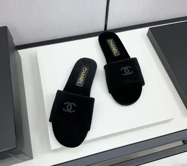 hype Chanel Slippers