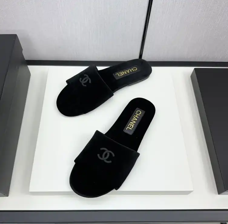 hype Chanel Slippers