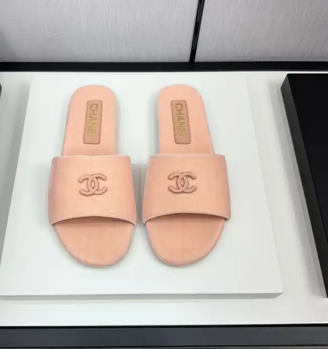 hype Chanel Slippers