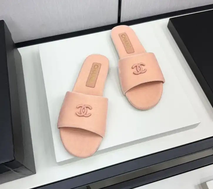 hype Chanel Slippers