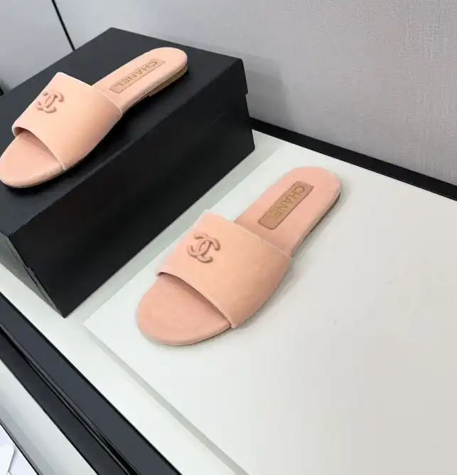 hype Chanel Slippers