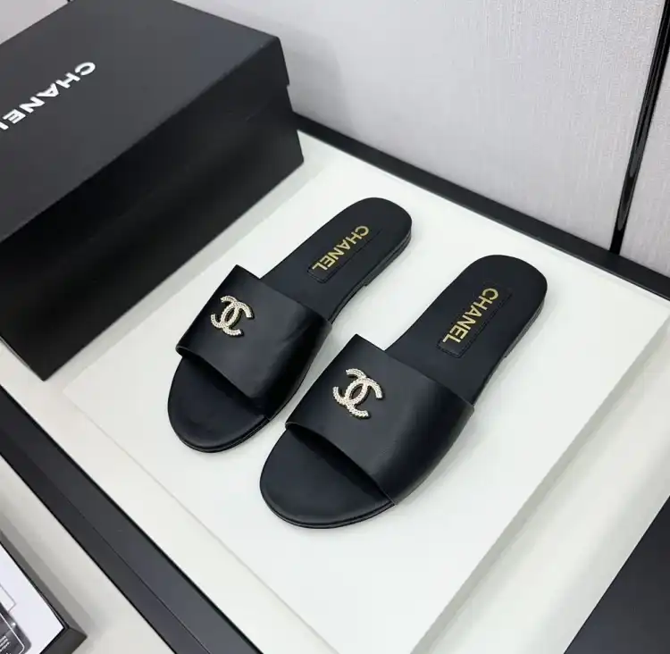 hype Chanel Slippers