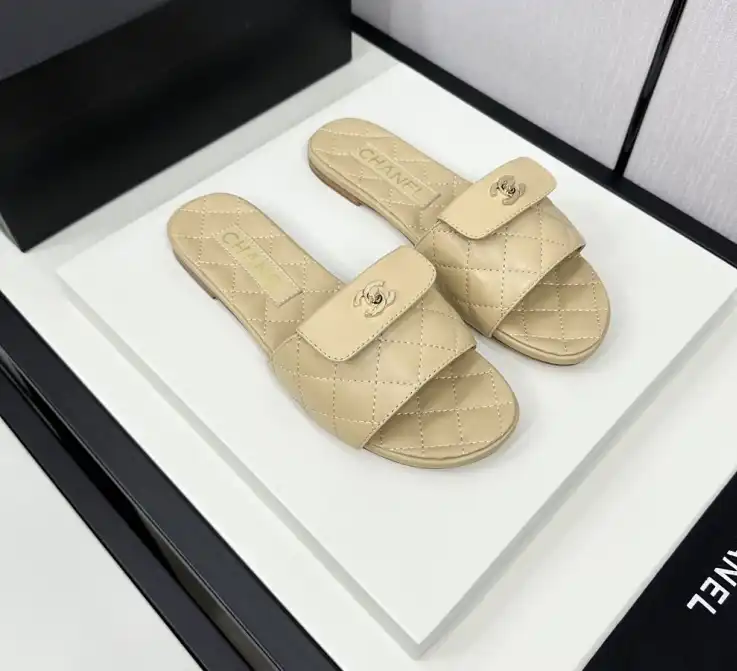 hype Chanel Slippers