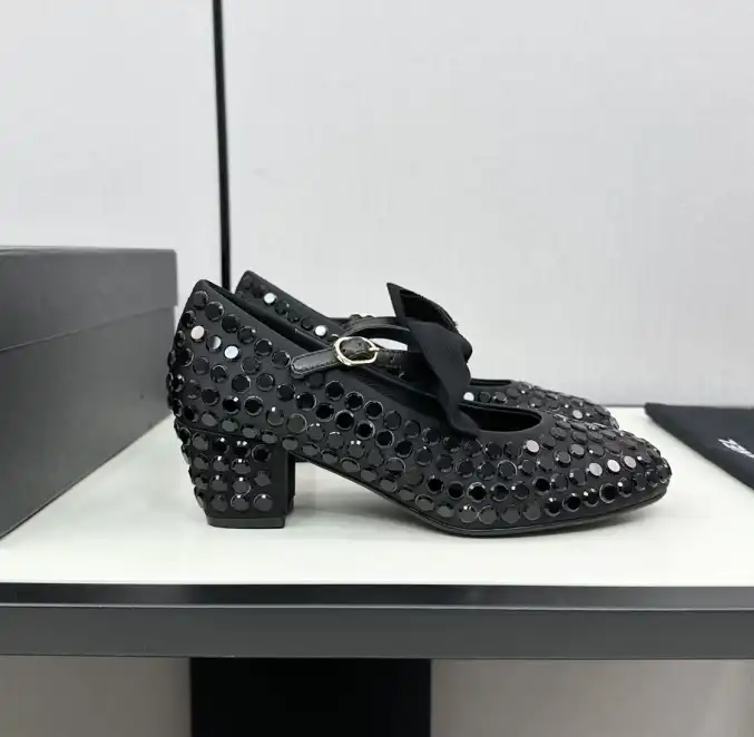 hype Chanel High Heels