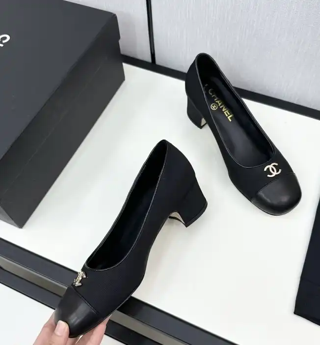 hype Chanel High Heels