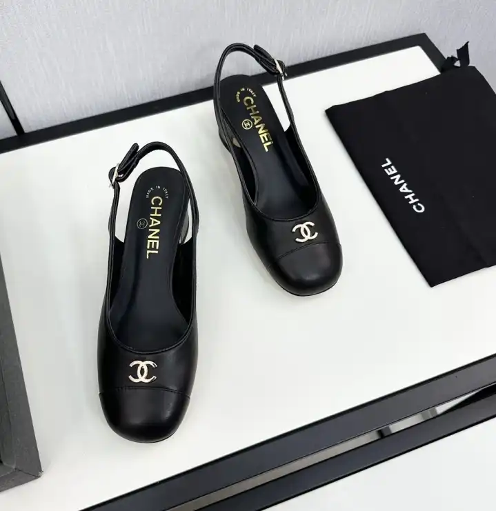 hype Chanel High Heels