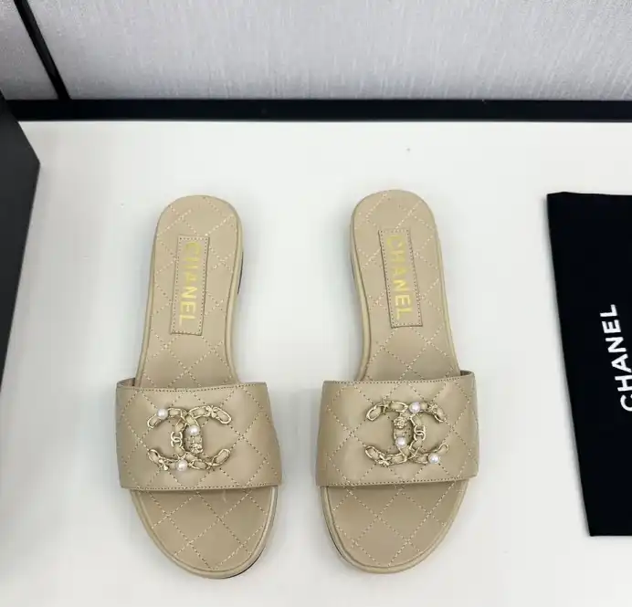 hype Chanel Slippers