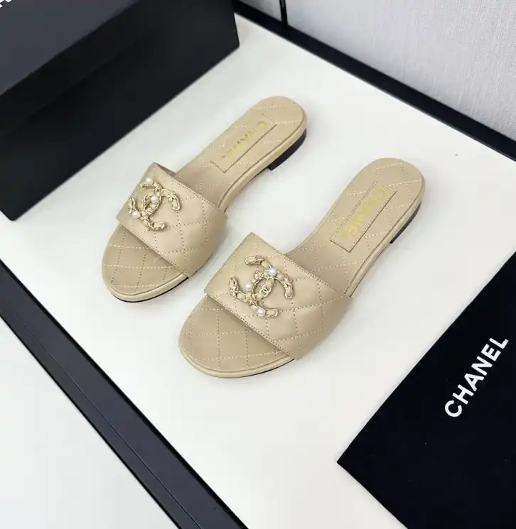 hype Chanel Slippers