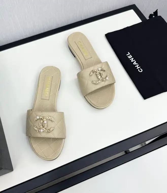 hype Chanel Slippers