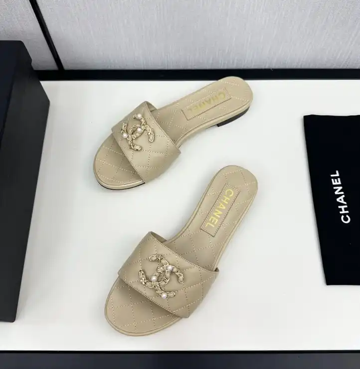 hype Chanel Slippers