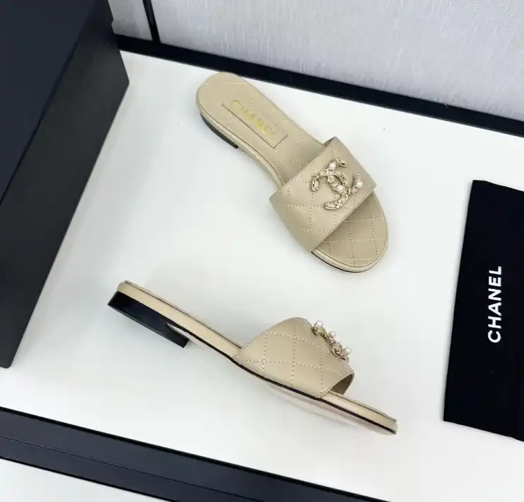 hype Chanel Slippers