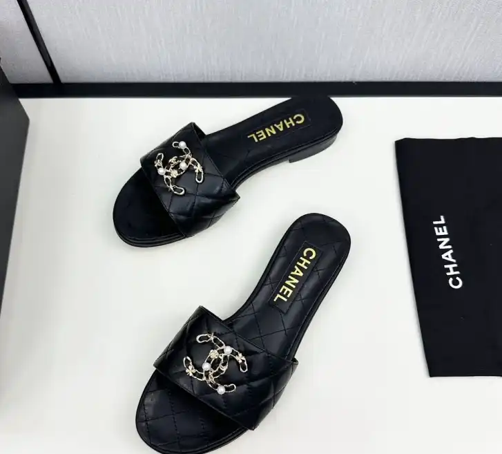 hype Chanel Slippers