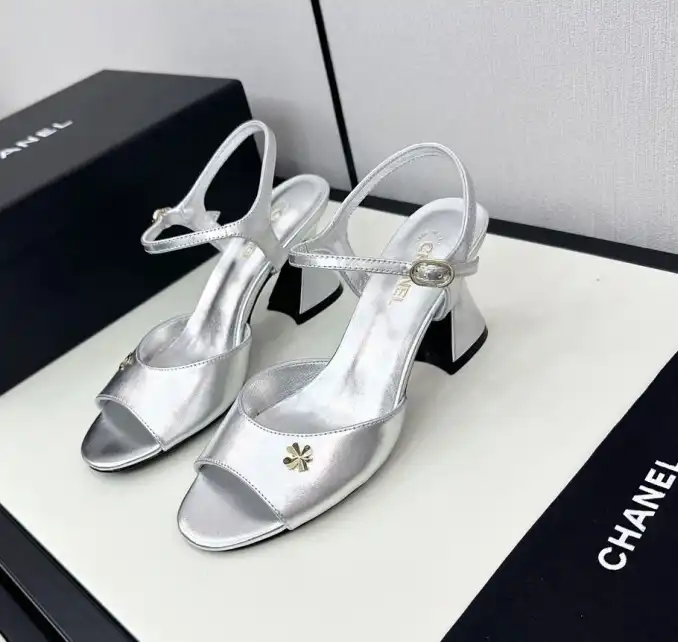 hype Chanel High Heels