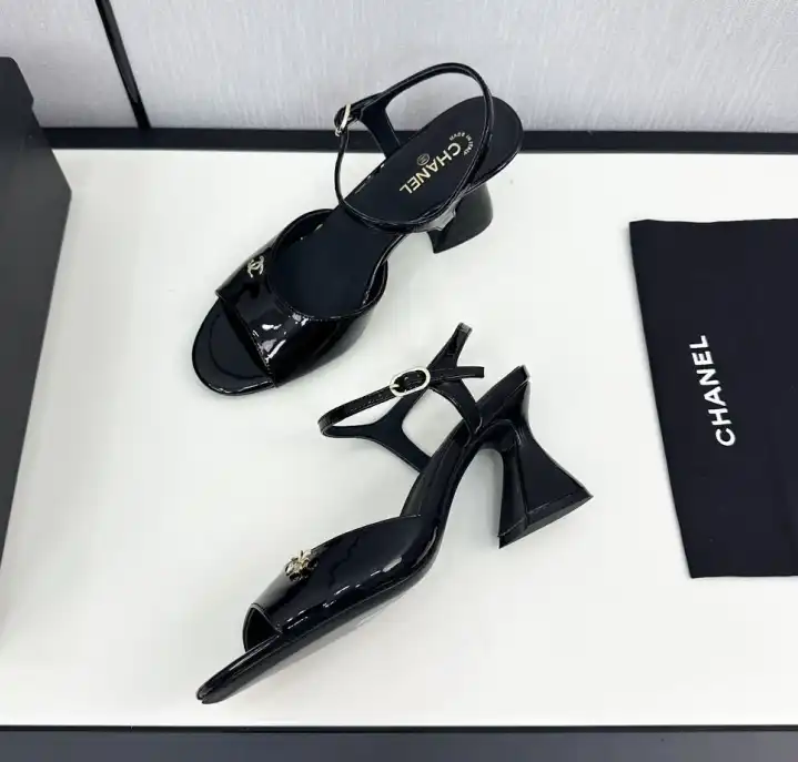 hype Chanel High Heels