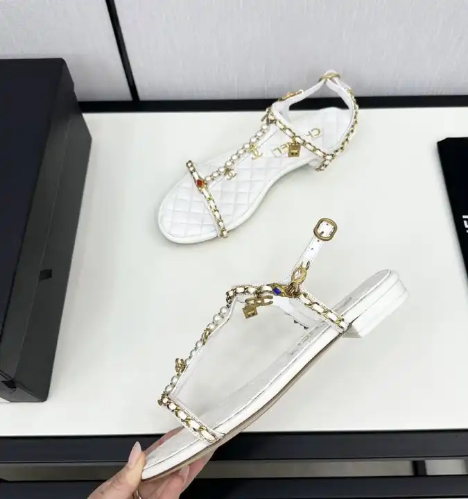 hype Chanel Slippers