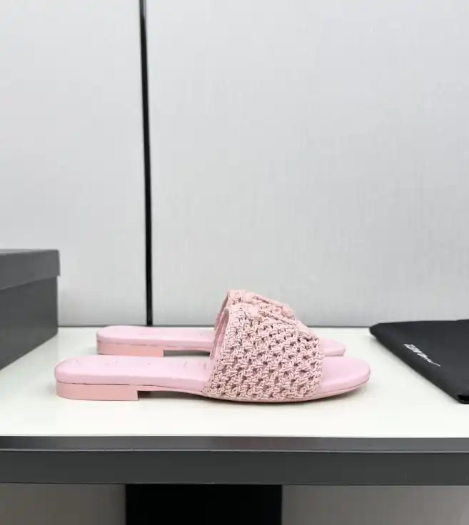 hype Chanel Slippers