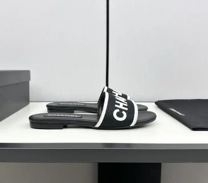 hype Chanel Slippers