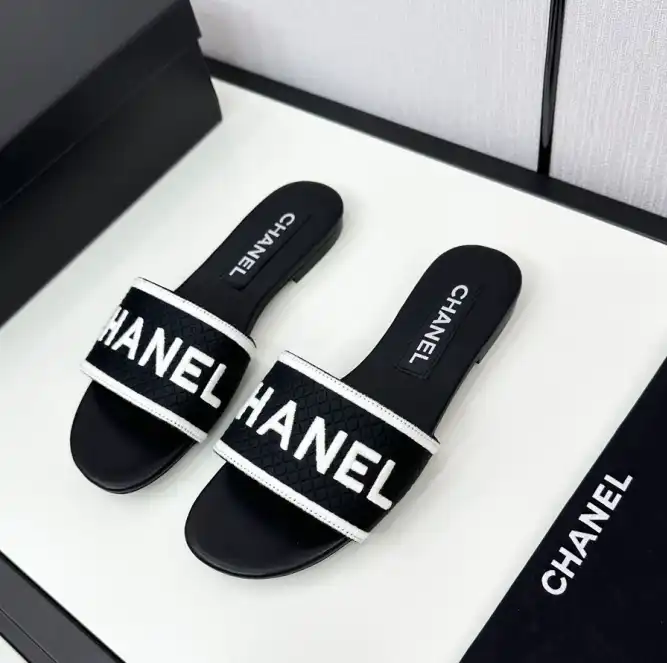 hype Chanel Slippers