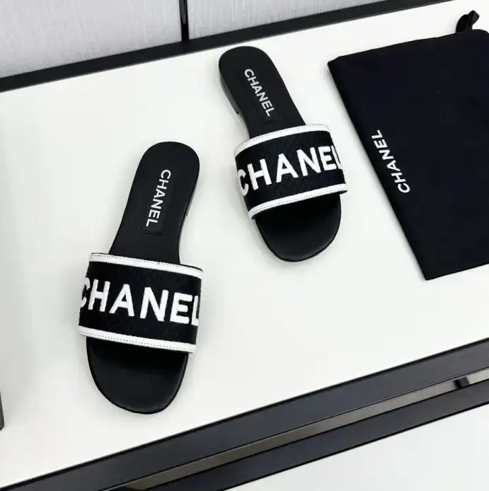 hype Chanel Slippers