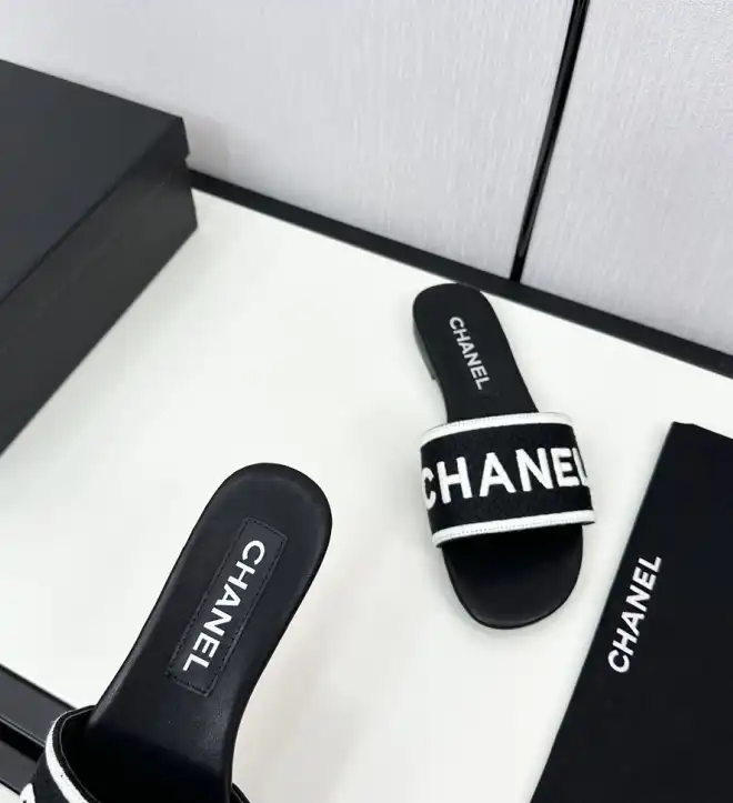 hype Chanel Slippers