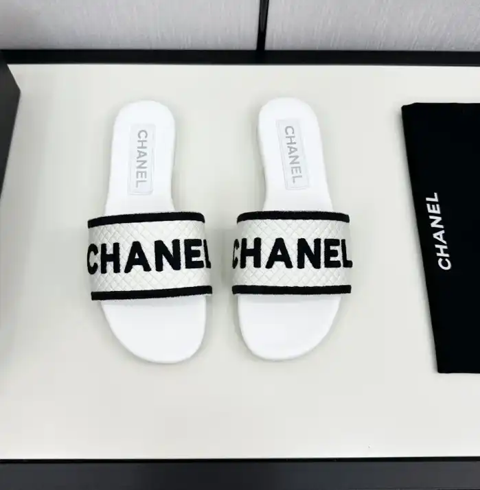 hype Chanel Slippers