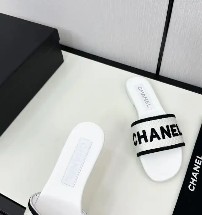 hype Chanel Slippers