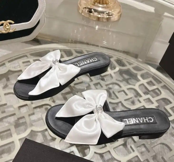 hype Chanel Slippers