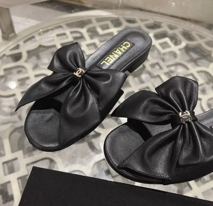 hype Chanel Slippers