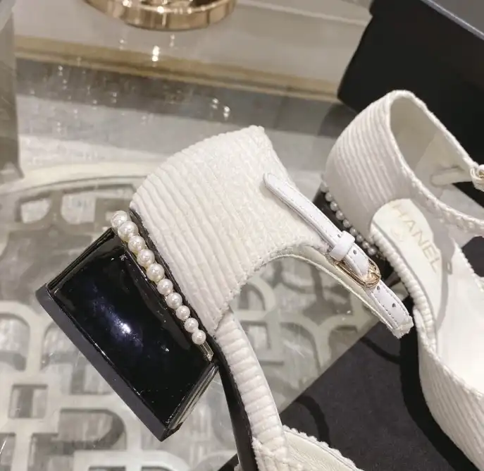 hype Chanel High Heels