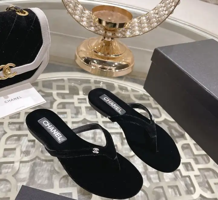 hype Chanel Slippers