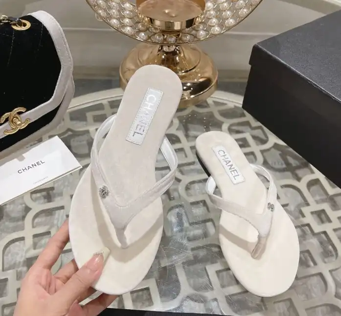 hype Chanel Slippers