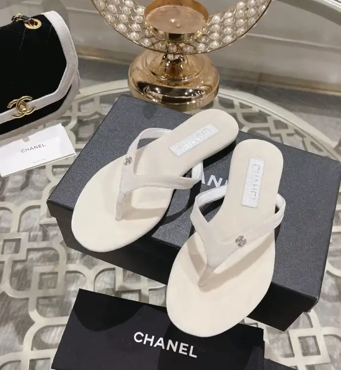 hype Chanel Slippers