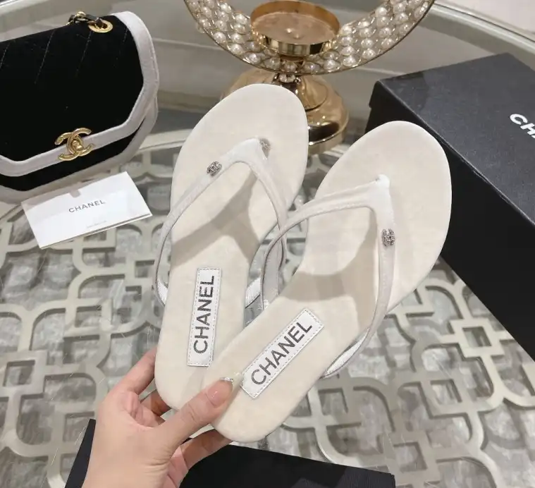 hype Chanel Slippers