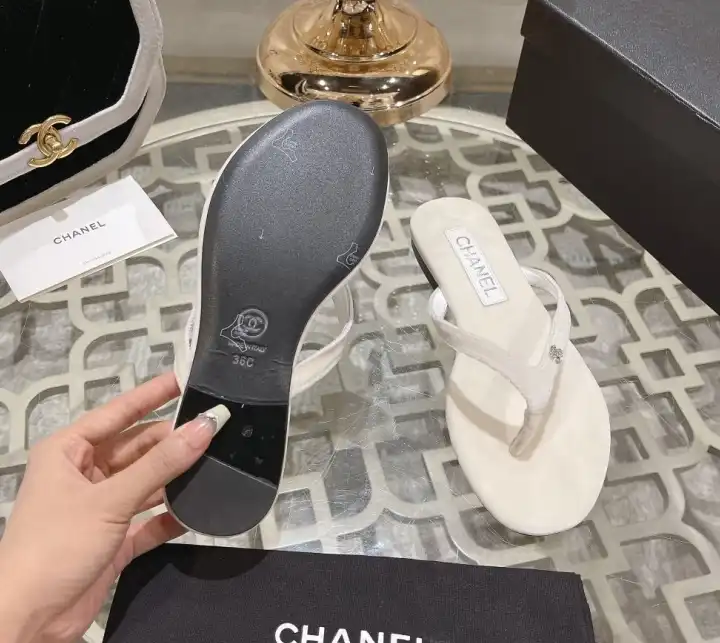 hype Chanel Slippers