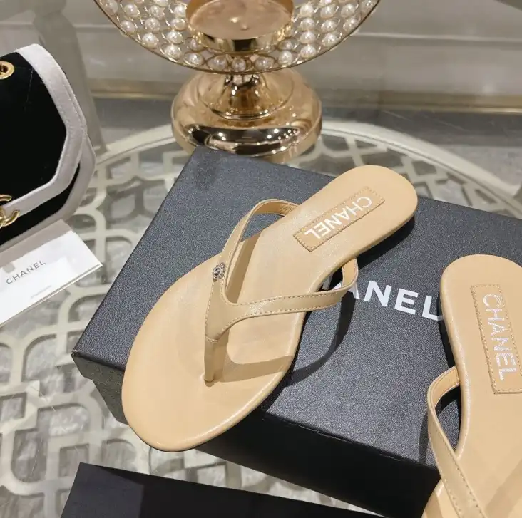 hype Chanel Slippers