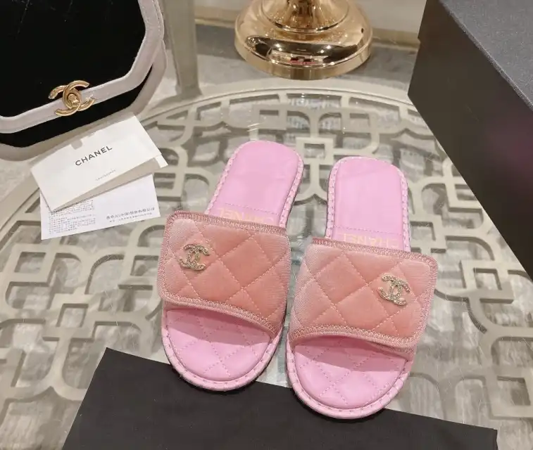 hype Chanel Slippers