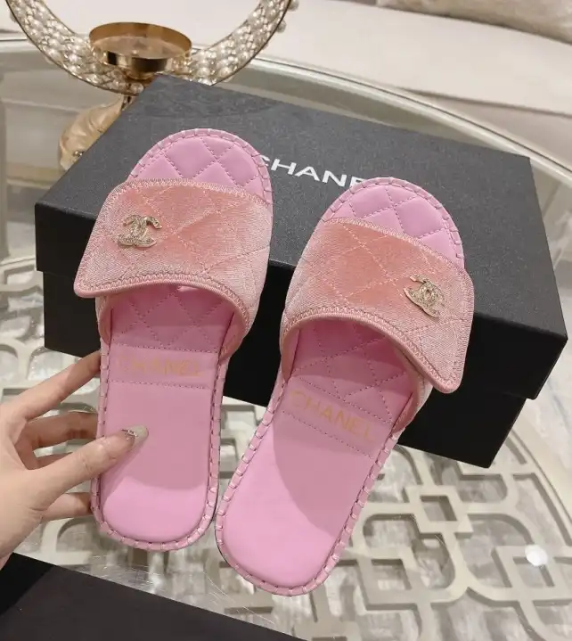 hype Chanel Slippers