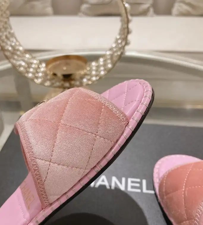 hype Chanel Slippers