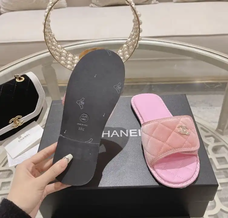 hype Chanel Slippers